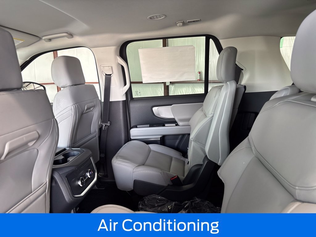 2026 Ford Expedition Active - Photo 15