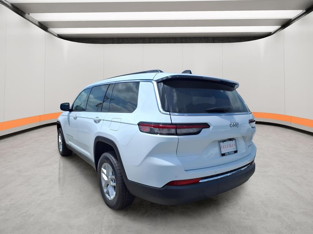New 2026 Bright White Clear-Coat Exterior Paint Jeep Laredo image 4