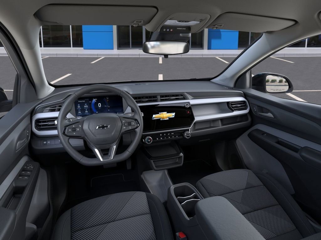 New 2027 Summit White Chevrolet LT image 17