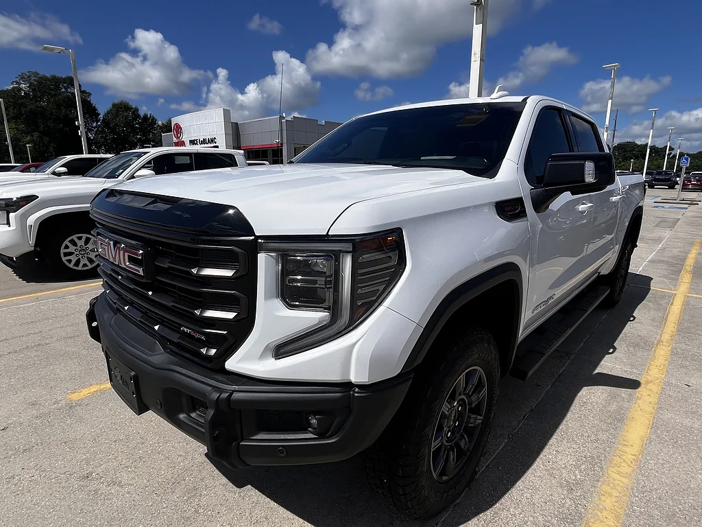 Used 2025 Summit White GMC AT4X image 7