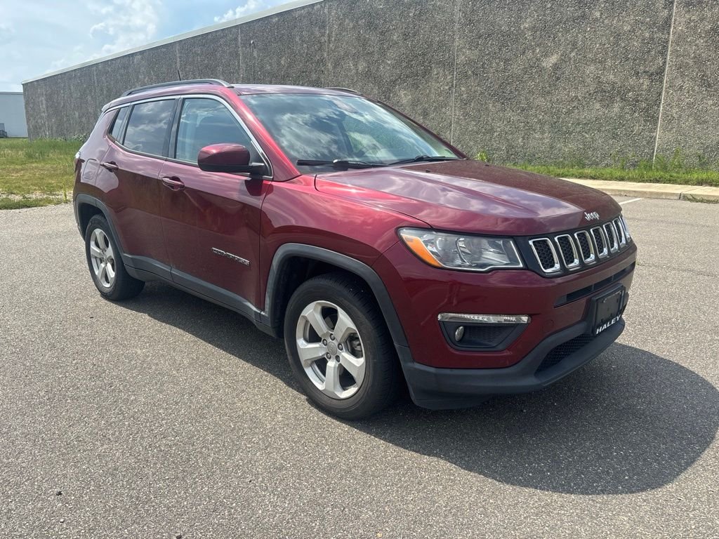 Used 2021 Red Jeep Latitude image 1