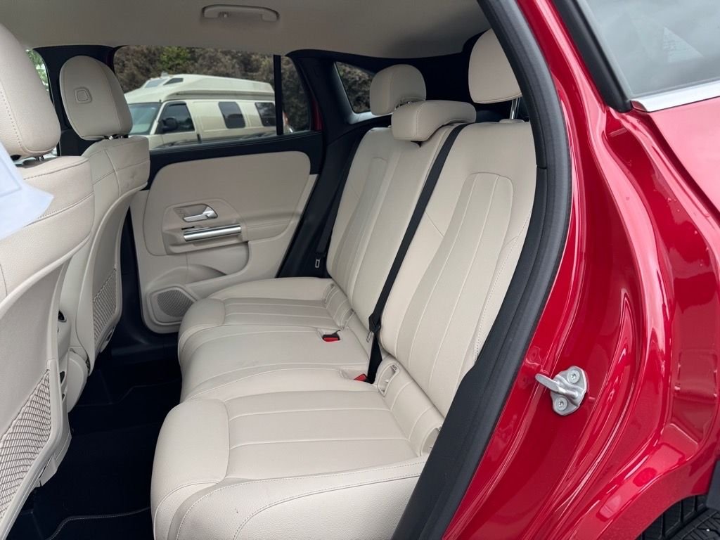 2021 Mercedes-Benz GLA GLA250 - Photo 12