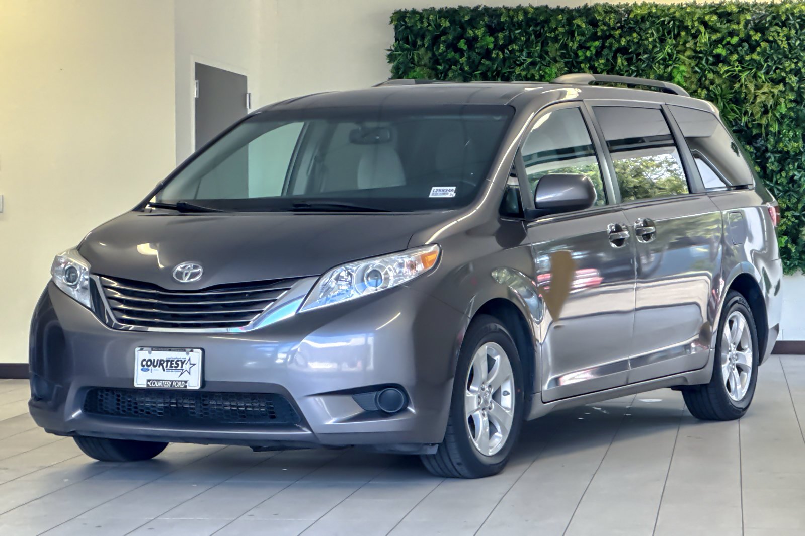 Photo 8