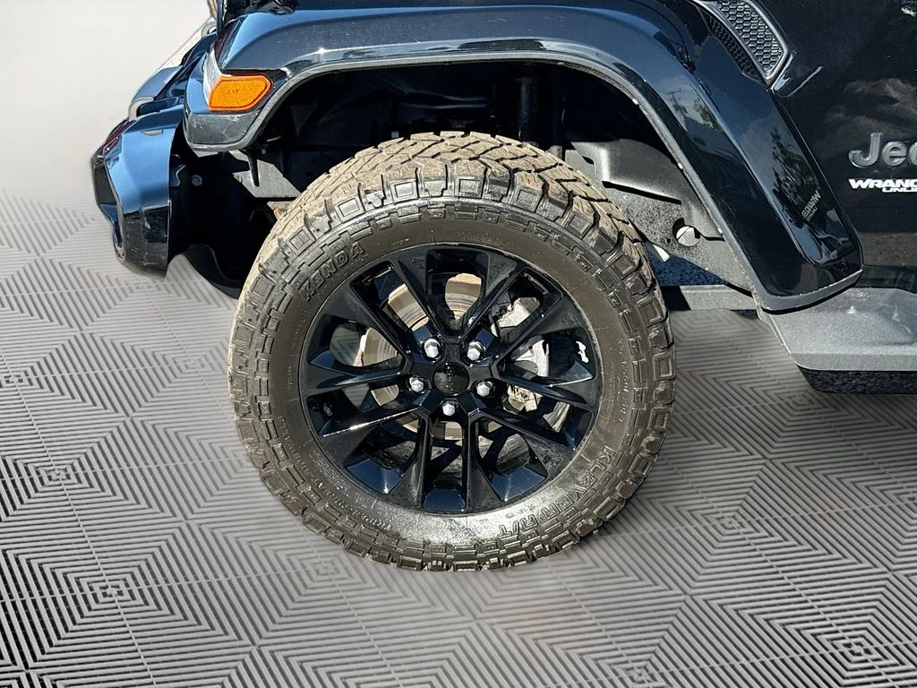 Used 2022 Black Jeep Unlimited Sahara High Altitude image 35