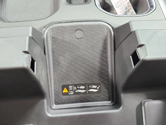 2026 GMC Sierra 1500 SLT - Photo 40