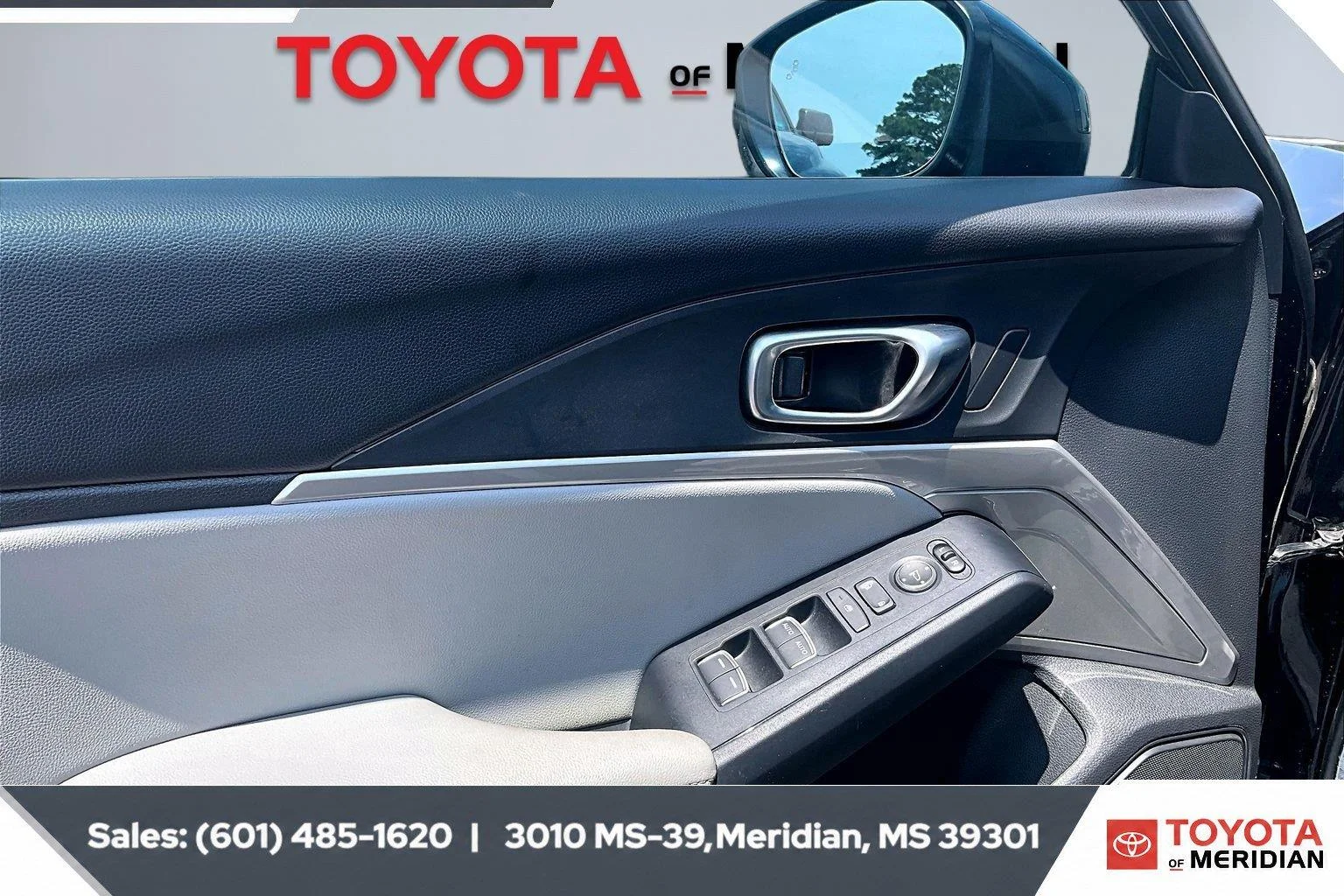 Used 2024 Majestic Black Pearl Acura Base image 17
