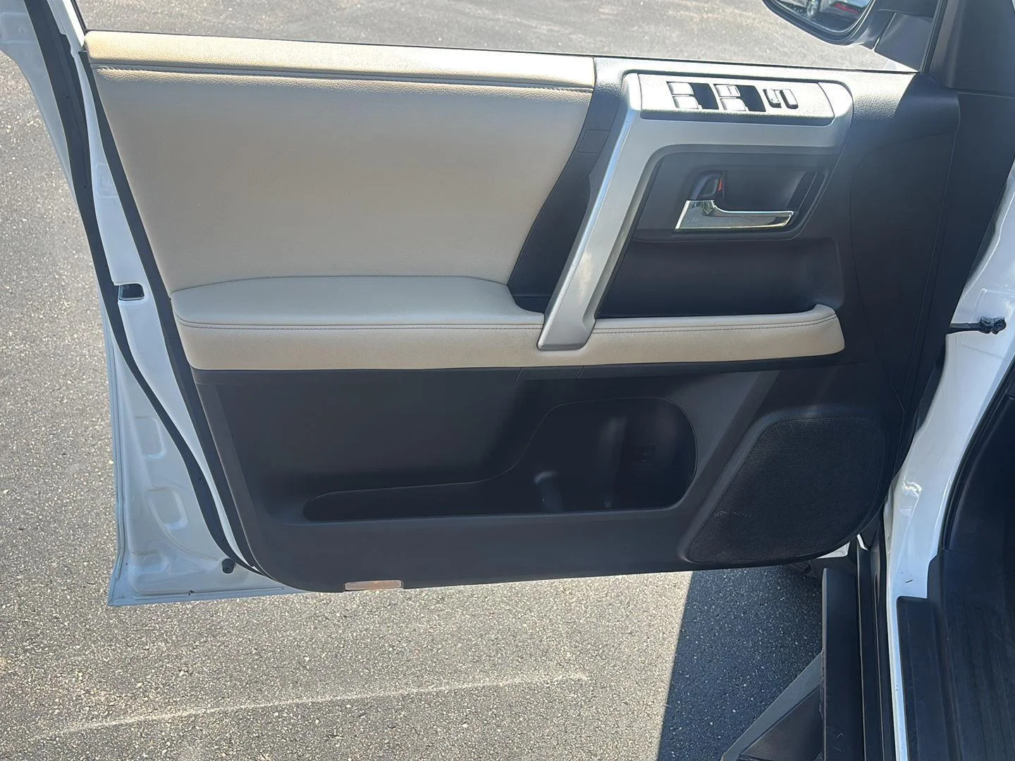 Used 2016 Super White Toyota Limited image 6
