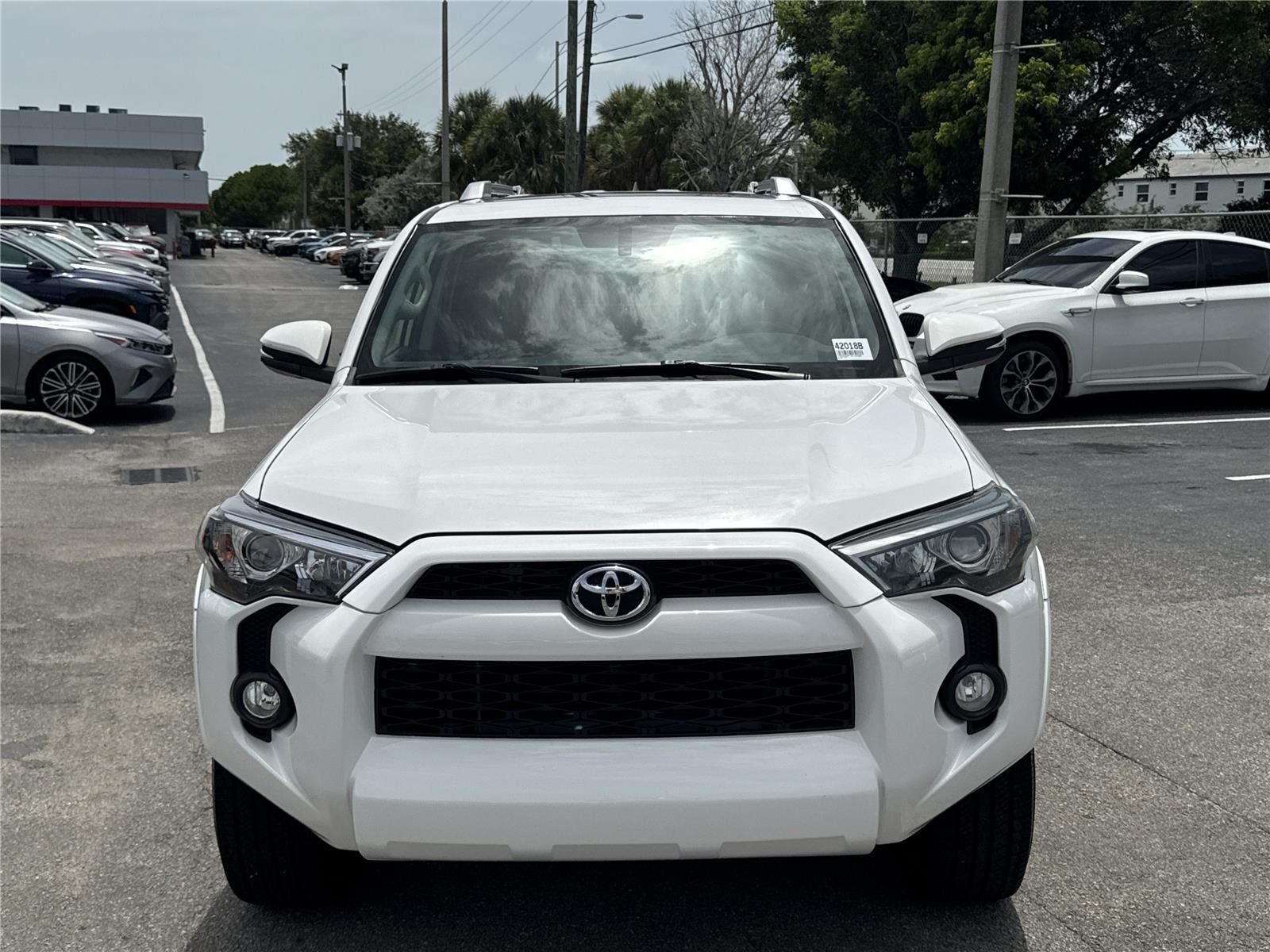Used 2018 Super White Toyota SR5 Premium image 2