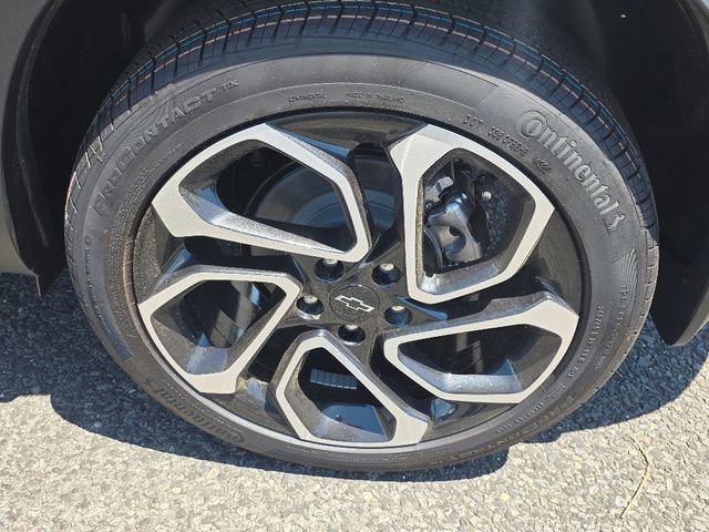 New 2026 Sterling Gray Metallic Chevrolet 2RS image 6