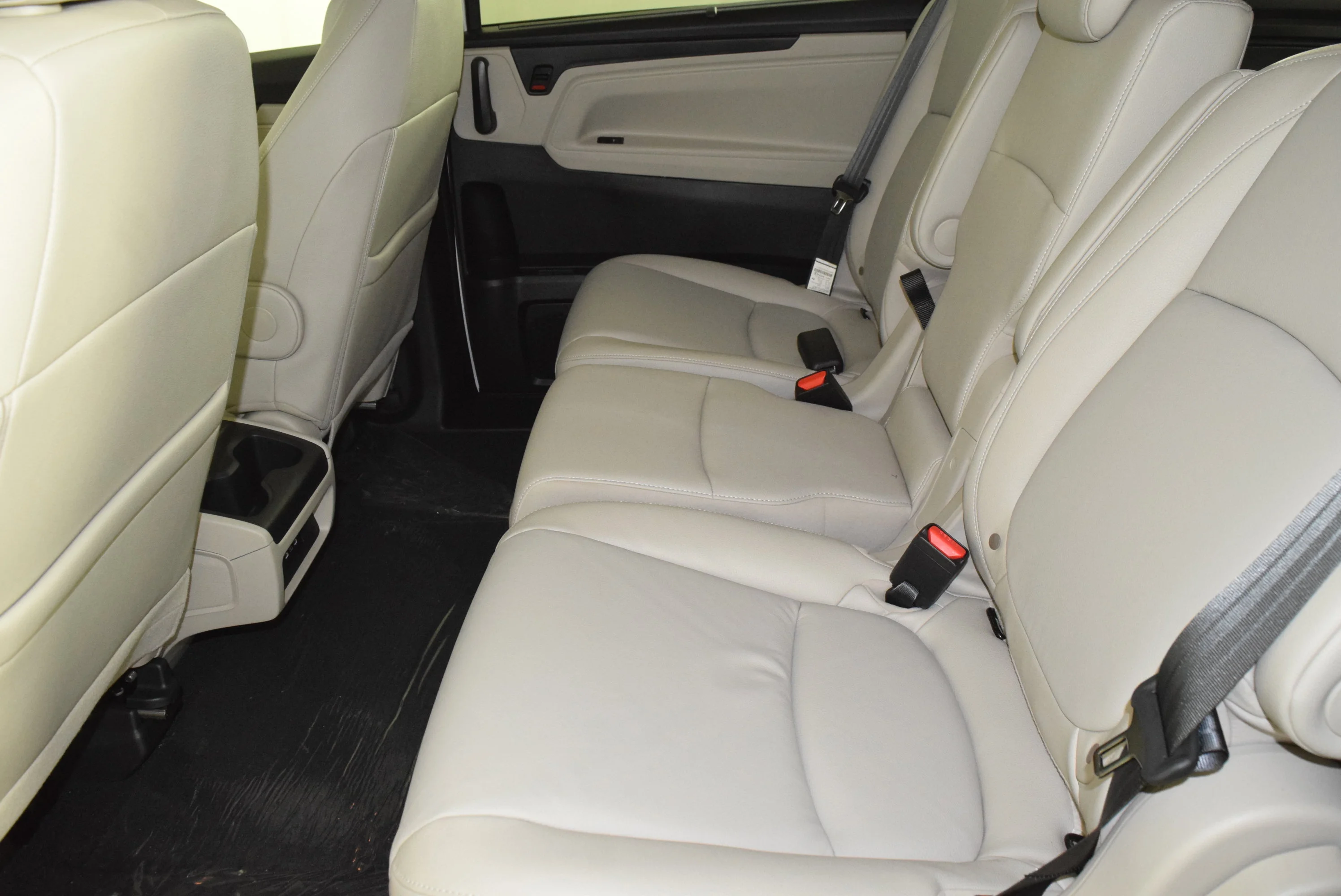 New 2026 Platinum White Pearl Honda EX-L image 15