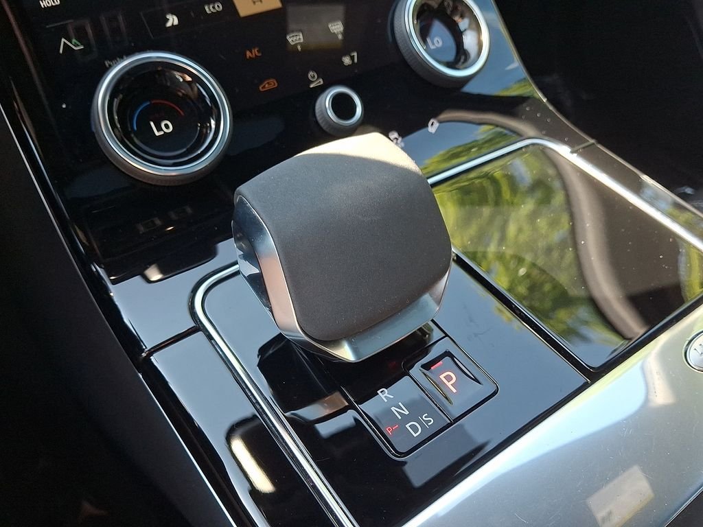 Used 2023 Fuji White Land Rover S image 15
