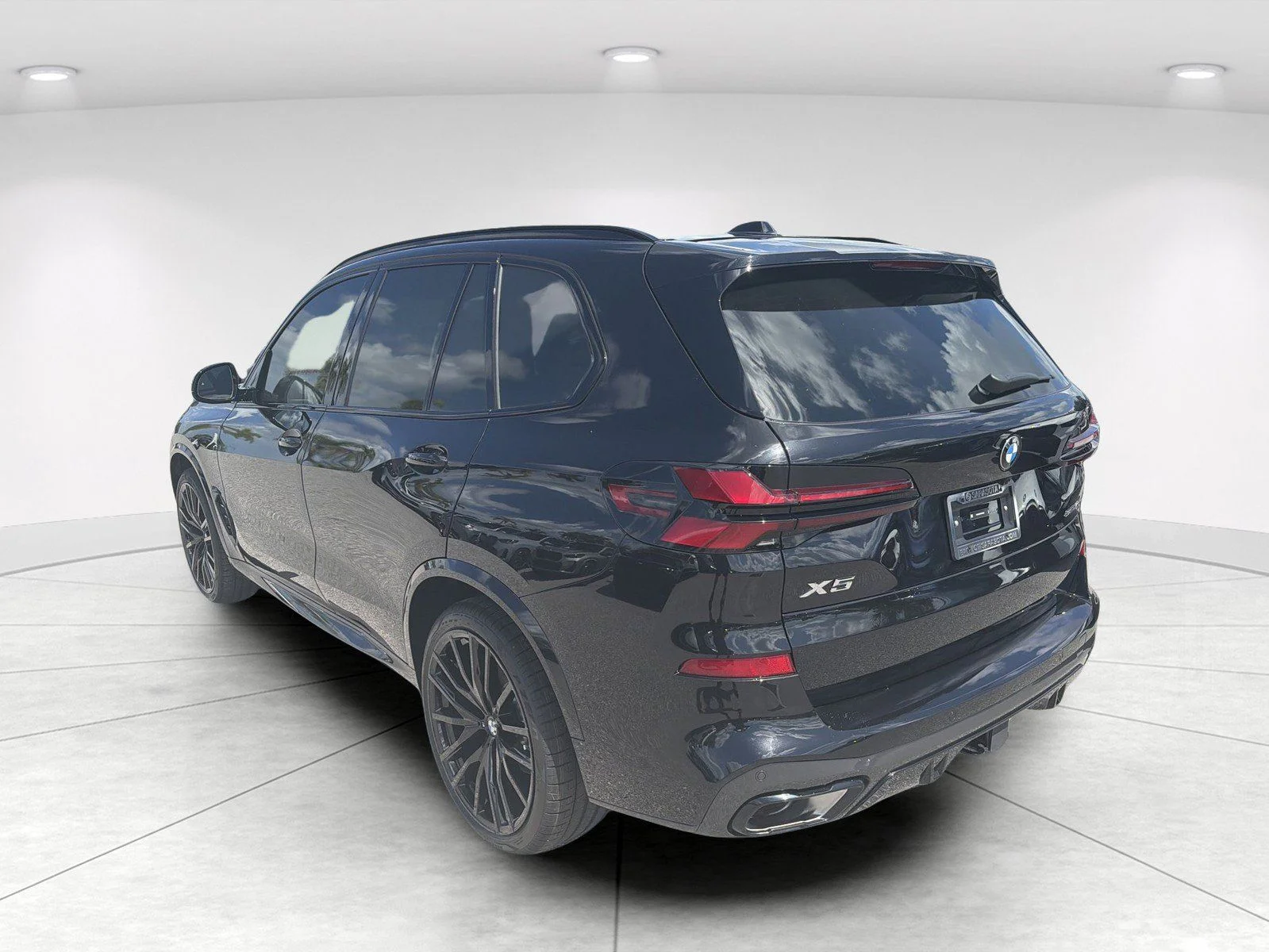 New 2026 Black Sapphire Metallic BMW sDrive40i image 5