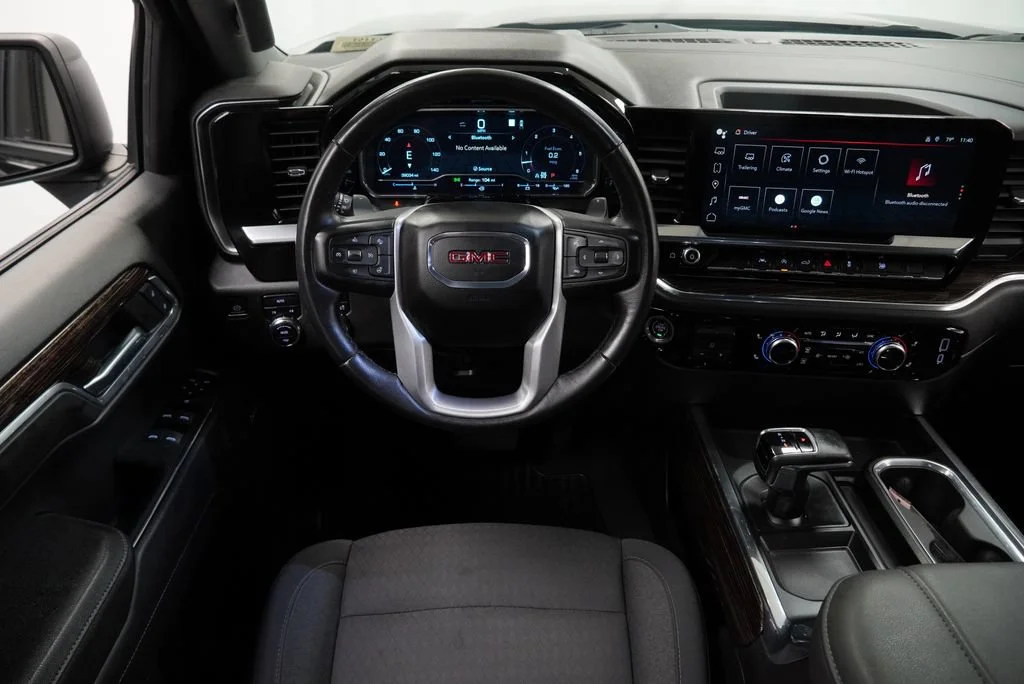 Used 2023 Onyx Black GMC Elevation image 12