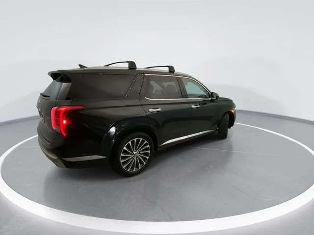 Used 2023 Black Hyundai Calligraphy image 6