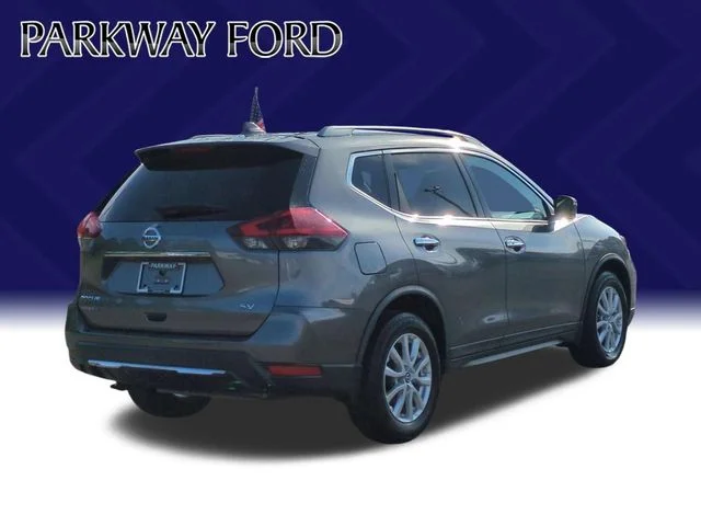 Used 2018 Gray Nissan SV image 5