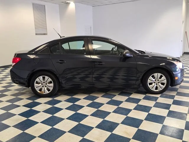Used 2014 BLUE RAY METALLIC Chevrolet LS image 14