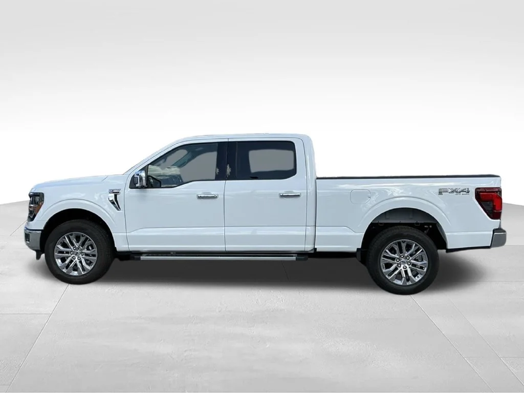 Used 2026 White Ford XLT image 3