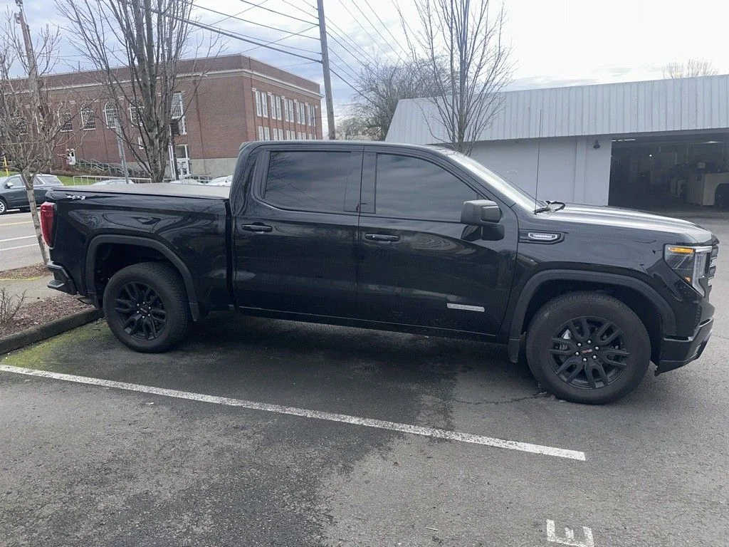 Used 2025 Black GMC Elevation image 4