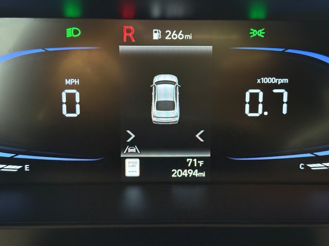 Used 2025 Amazon Gray Hyundai SEL Sport image 12