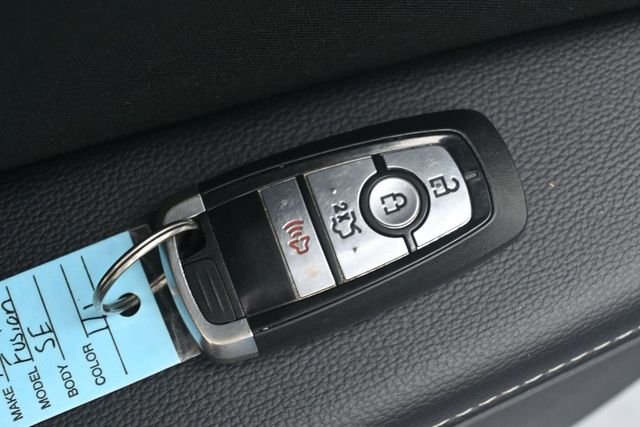 Used 2020 Silver Metallic Ford SE image 37