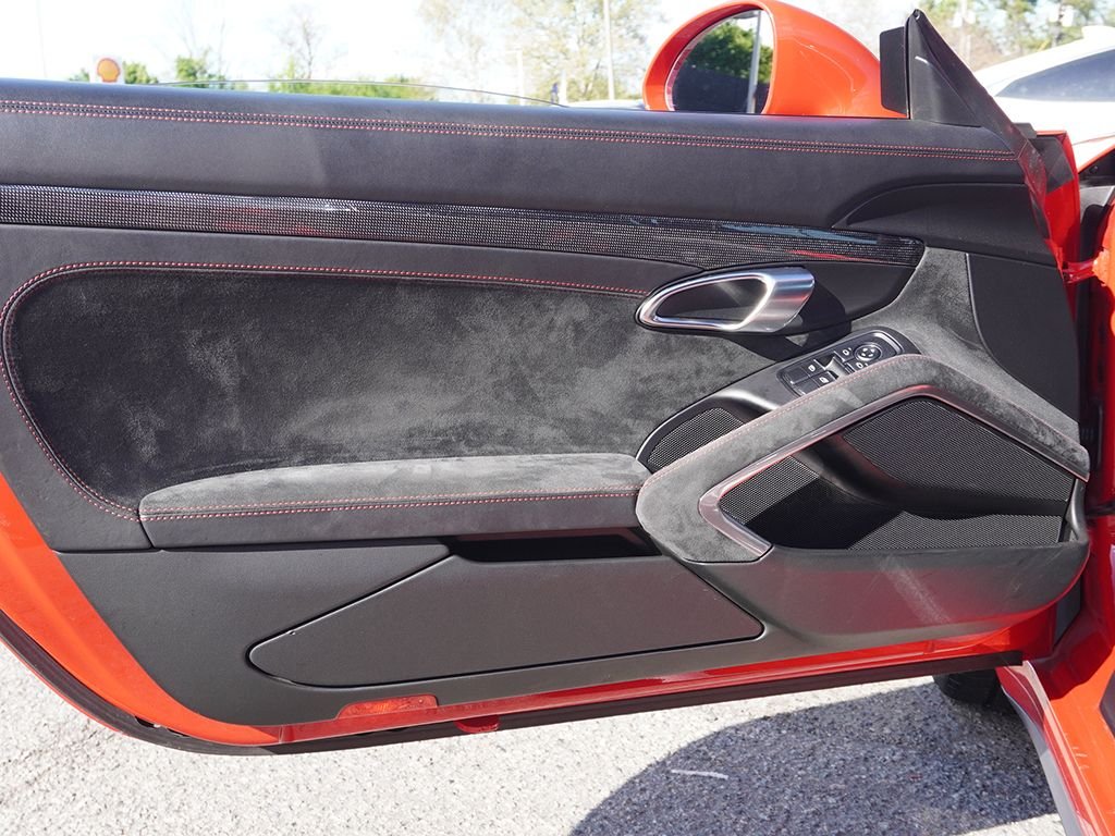 Used 2018 Red Porsche GT3 image 18