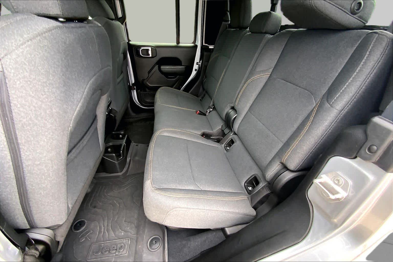 Used 2024 Silver Zynith Clearcoat Jeep Willys image 36