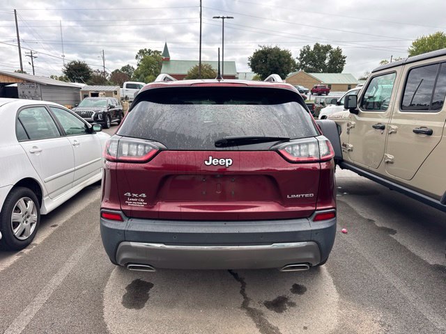 Used 2019 Red Jeep Limited image 4