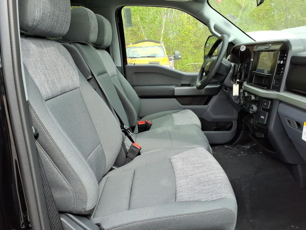 New 2026 Agate Black Metallic Ford F-250® XLT image 12