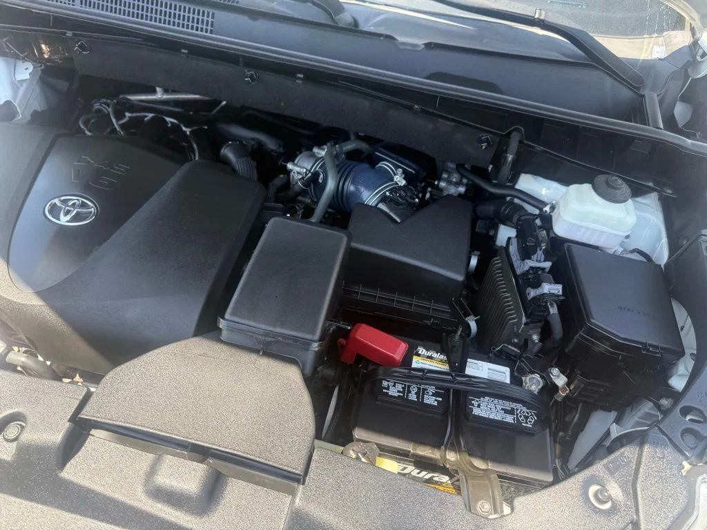 Certified Used 2019 Blizzard Pearl Toyota XLE image 64