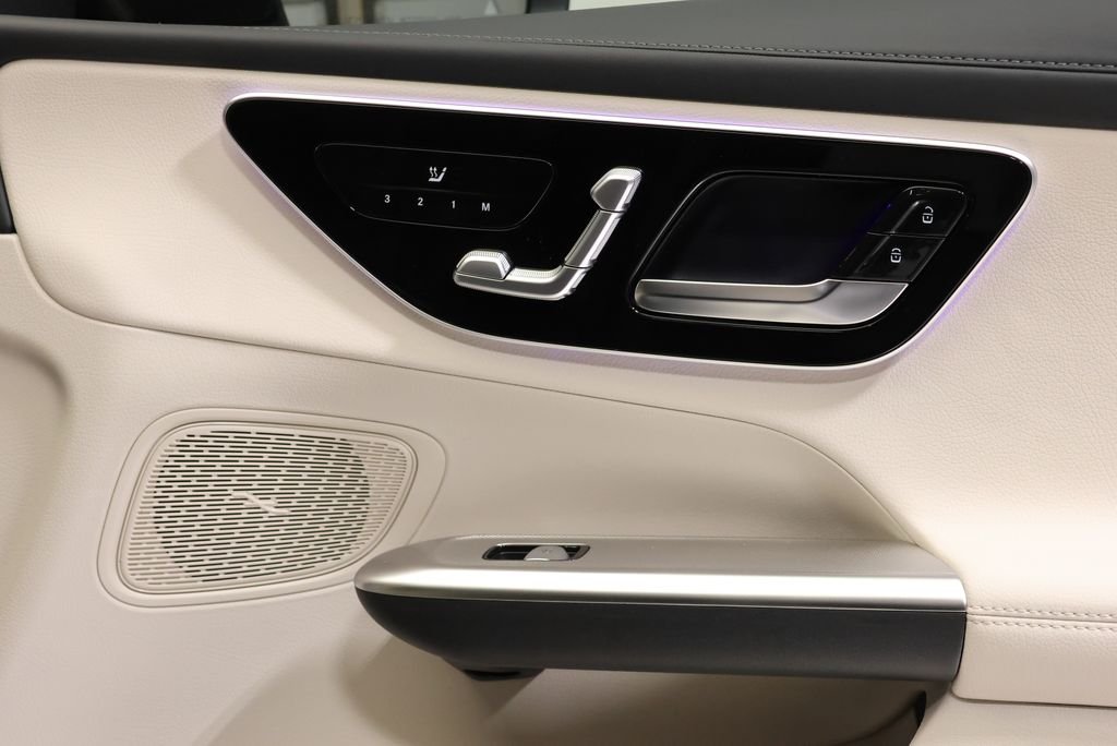 New 2027  Mercedes-Benz GLC 300 image 44