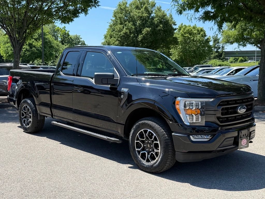 Used 2023 Black Ford XLT image 4