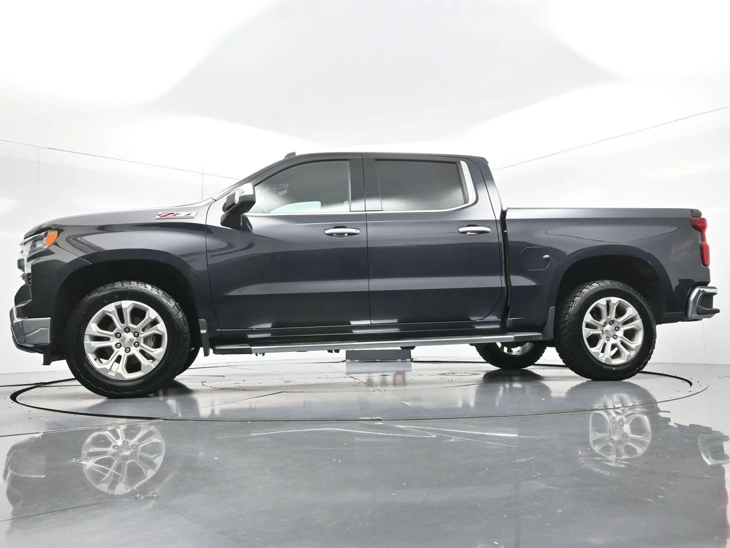 Used 2022 Dark Ash Metallic Chevrolet LTZ image 44