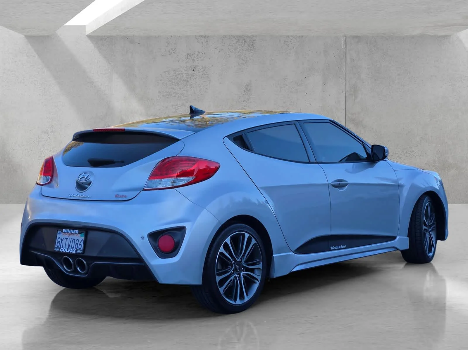 Used 2016  Hyundai Turbo image 4