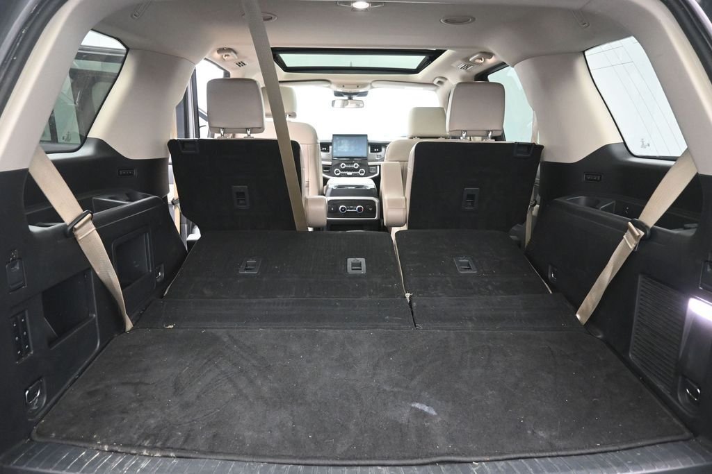 Used 2022 Silver Ford XLT image 2