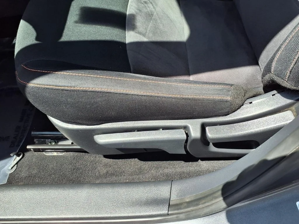 Used 2022 Gray Nissan SR image 21