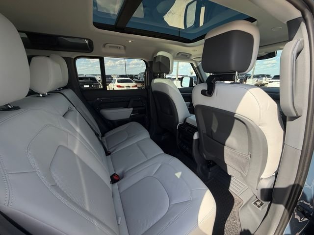Certified Used 2026 Blue Land Rover X-Dynamic SE image 17