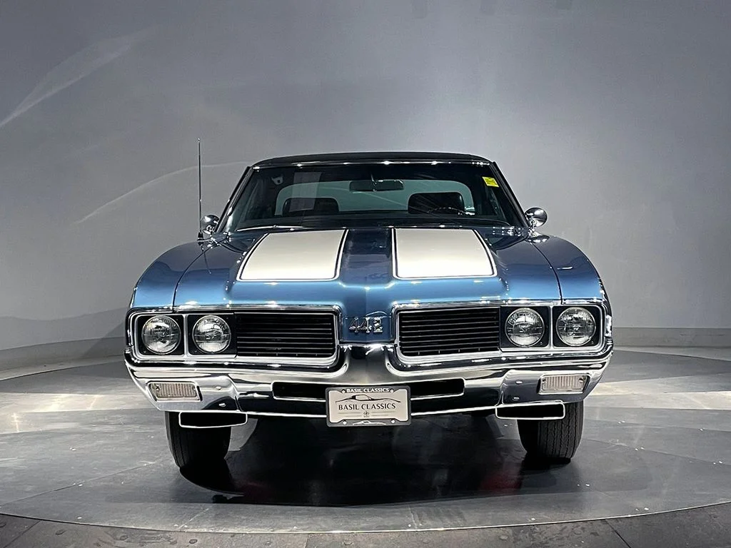 Used 1969  Oldsmobile  image 3