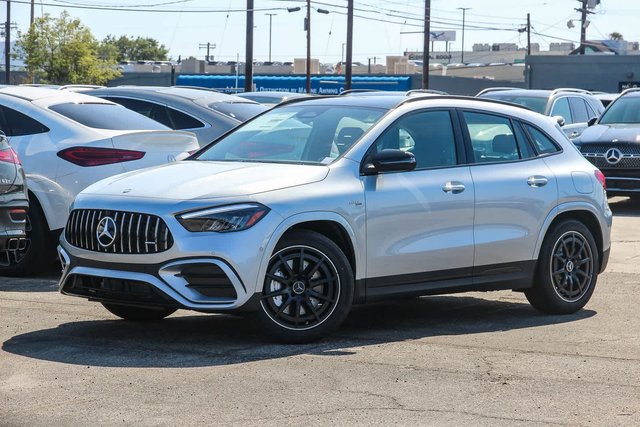 2026 Mercedes-Benz GLA AMG® GLA 35