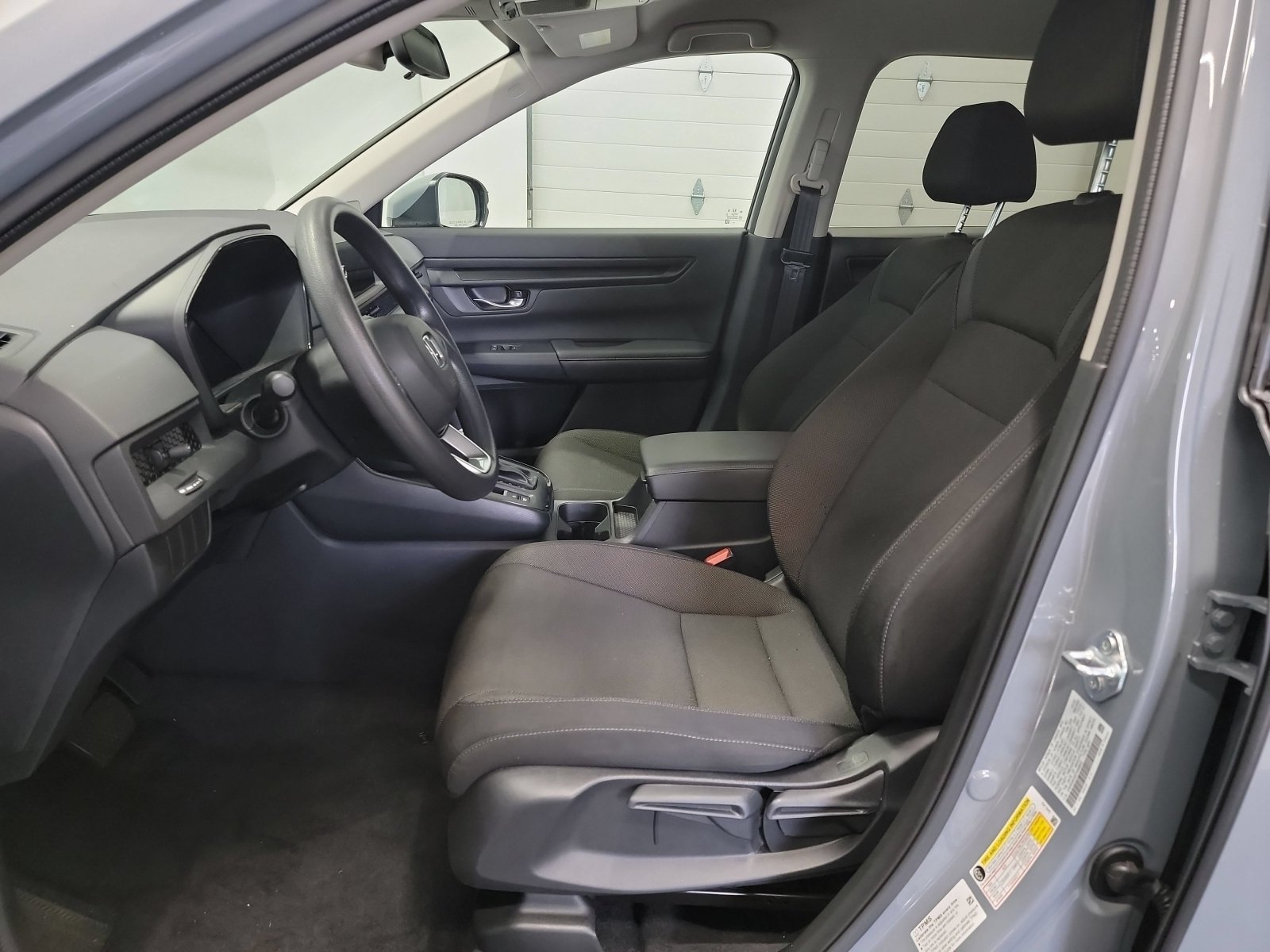 2026 Honda CR-V LX - Photo 12