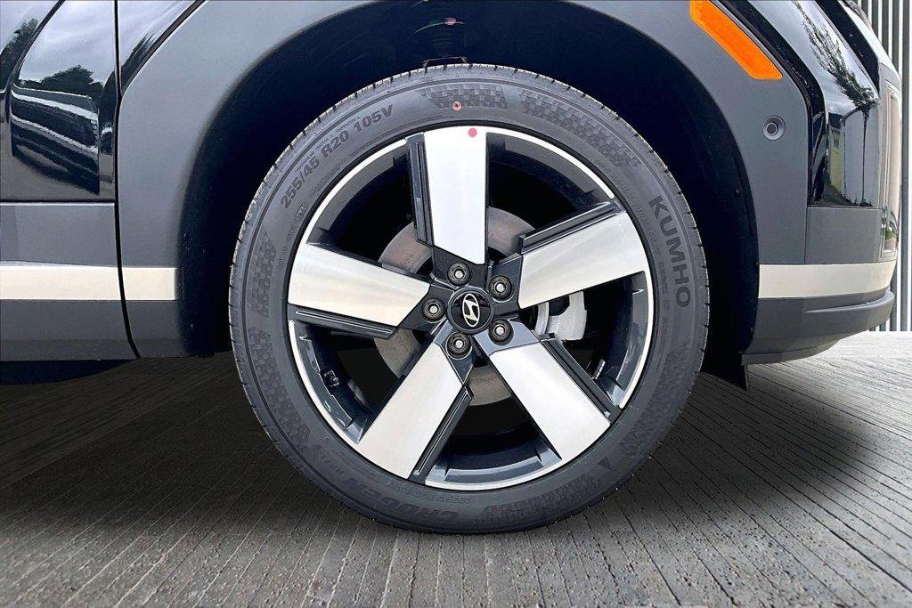 New 2027 Phantom Black Hyundai Limited image 13