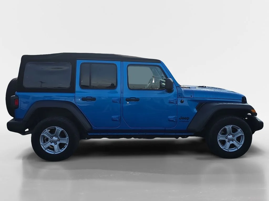 Used 2022 Blue Jeep Unlimited Sport S image 9