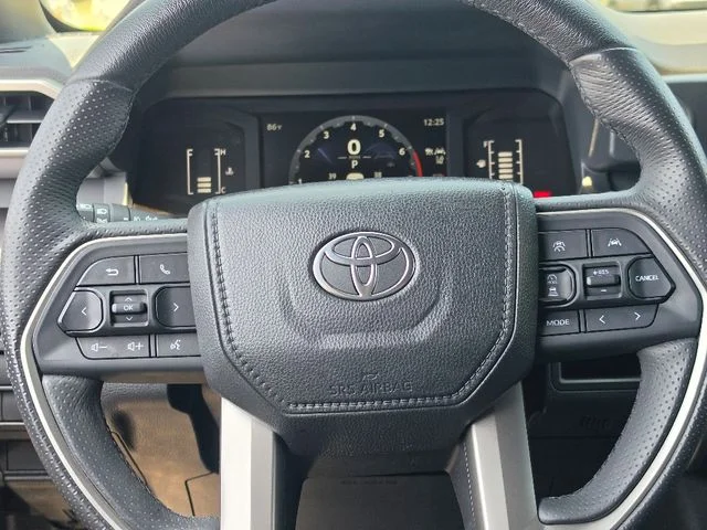 Used 2025 White Toyota SR5 image 28