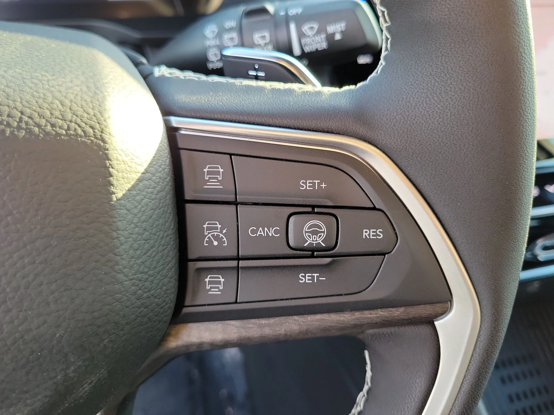 New 2026 White Jeep Limited Reserve image 6