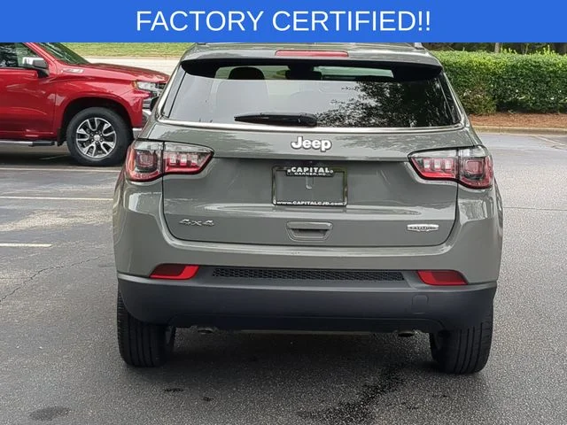 Used 2024 Gray Jeep Latitude image 4