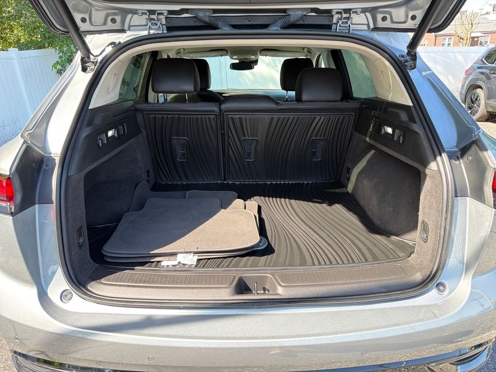 Used 2023 Gray Buick Preferred image 29