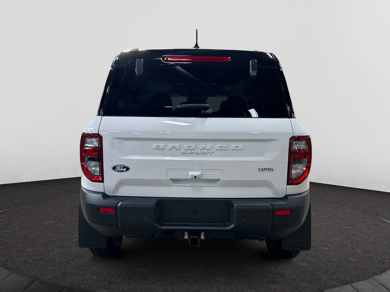 New 2026 Oxford White Ford Badlands image 4