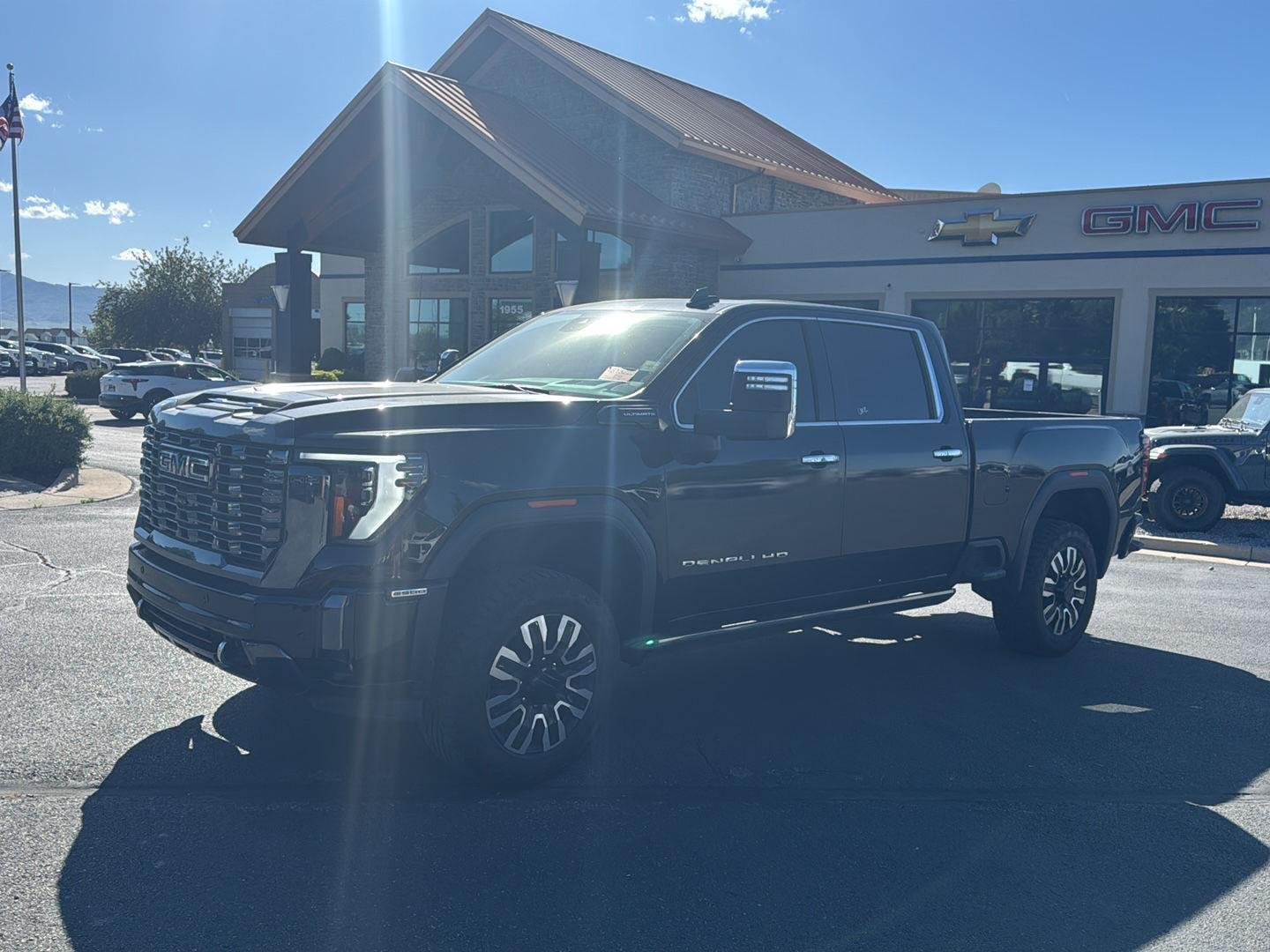 2024 GMC Sierra 4WD Crew Cab Long Box Denali Ultimate's photo