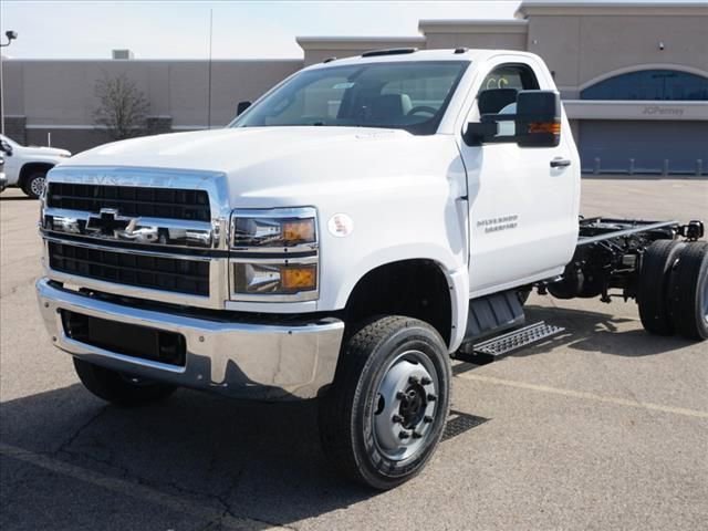 2024 Chevrolet Silverado 4500 Medium Duty Chassis Cab Work Truck