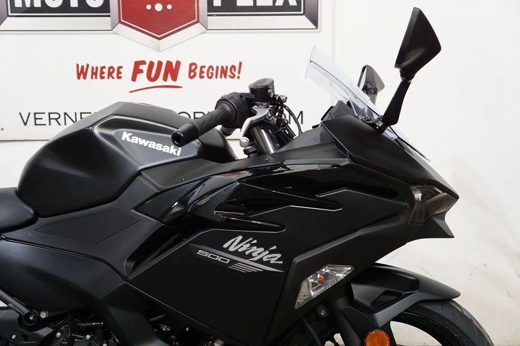 New 2026 Metallic Flat Spark Black/Metallic Spark Black Kawasaki Metallic Flat Spark Black image 12
