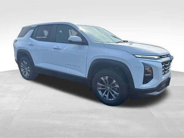 2027 Chevrolet Equinox LT - Photo 8